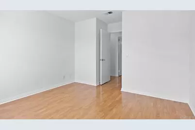 1087 Shadowridge Drive #104, Vista, CA 92081 - Photo 18