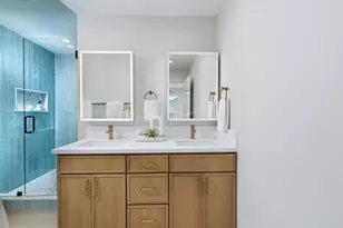 1710 Valley Pl, Carlsbad, CA 92008 - Photo 12