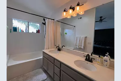 1967 Spanish Oak Way, Vista, CA 92081 - Photo 16