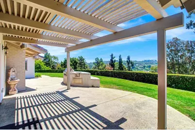 16850 Los Morros, Rancho Santa Fe, CA 92067 - Photo 14