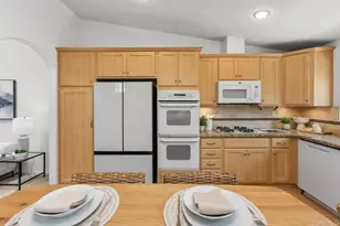 3680 Azure Cir, Carlsbad, CA 92008 - Photo 2