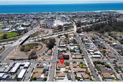 402 4 Santa Barbara Street, Oceanside, CA 92058 - Photo 2