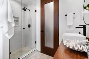 5610 Bellevue Ave, La Jolla, CA 92037 - Photo 22