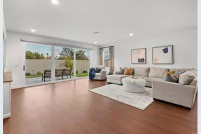 909 Woodhaven Road, San Marcos, CA 92069 - Photo 12
