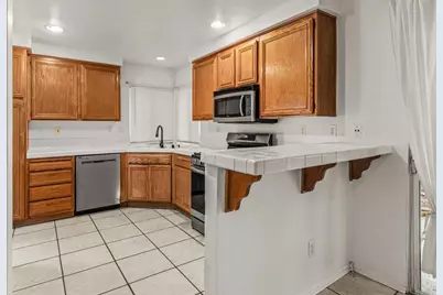 857 Rock Ridge Court, Corona, CA 92878 - Photo 6