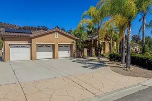 26207 Wyndemere Ct, Escondido, CA 92026 - Photo 2
