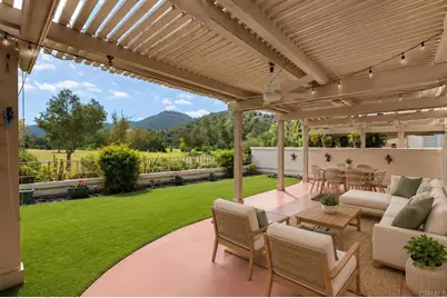9046 Circle R Oaks Lane, Escondido, CA 92026 - Photo 32