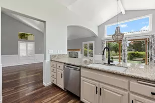 9046 Circle R Oaks Ln, Escondido, CA 92026 - Photo 18
