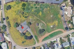 1060 Crestview Rd, Vista, CA 92081 - Photo 2