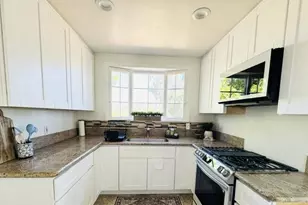 1060 Crestview Rd, Vista, CA 92081 - Photo 36