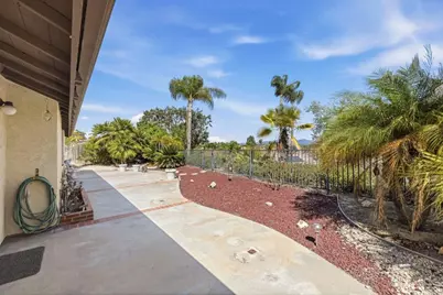 5243 Silver Bluff Drive, Oceanside, CA 92057 - Photo 32