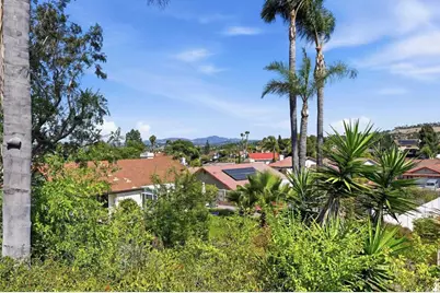 5243 Silver Bluff Drive, Oceanside, CA 92057 - Photo 36