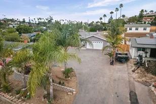 267 Hannalei Dr, Vista, CA 92083 - Photo 36