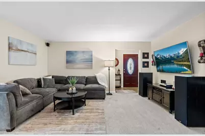 267 Hannalei Dr, Vista, CA 92083 - Photo 8