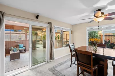 267 Hannalei Dr, Vista, CA 92083 - Photo 10