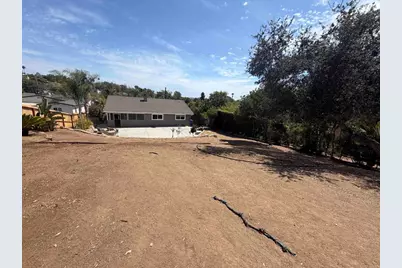 267 Hannalei Dr, Vista, CA 92083 - Photo 46
