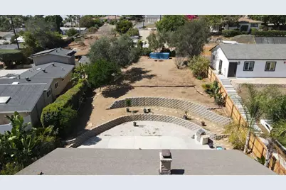 267 Hannalei Dr, Vista, CA 92083 - Photo 30