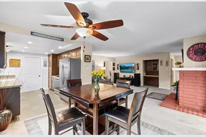 267 Hannalei Dr, Vista, CA 92083 - Photo 10