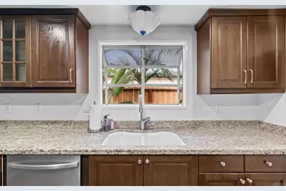 267 Hannalei Dr, Vista, CA 92083 - Photo 12