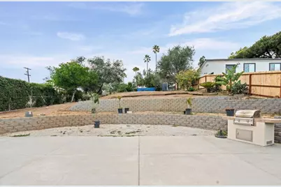 267 Hannalei Dr, Vista, CA 92083 - Photo 34