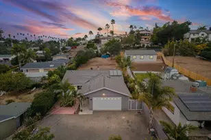 267 Hannalei Dr, Vista, CA 92083 - Photo 2