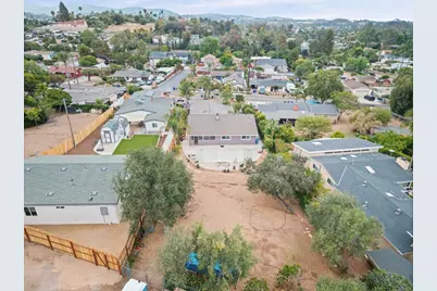 267 Hannalei Dr, Vista, CA 92083 - Photo 42