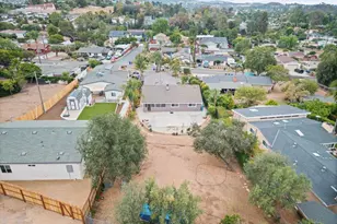 267 Hannalei Dr, Vista, CA 92083 - Photo 42