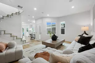 972 Sapphire St, San Diego, CA 92109 - Photo 12