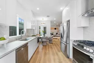 972 Sapphire St, San Diego, CA 92109 - Photo 28