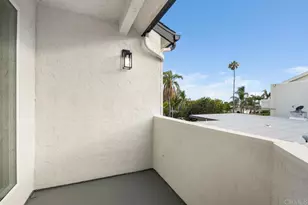 972 Sapphire St, San Diego, CA 92109 - Photo 44