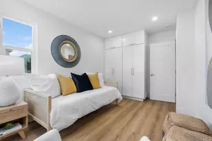 972 Sapphire St, San Diego, CA 92109 - Photo 48