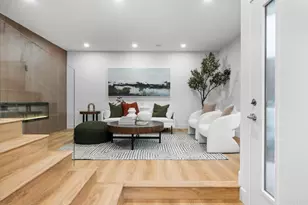 976 Sapphire St, San Diego, CA 92109 - Photo 8