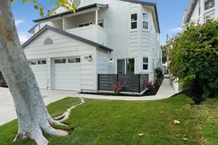 976 Sapphire St, San Diego, CA 92109 - Photo 2