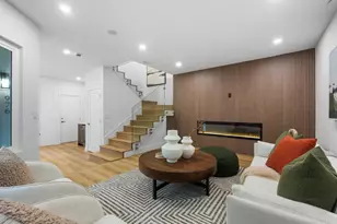976 Sapphire St, San Diego, CA 92109 - Photo 12