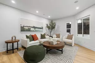 976 Sapphire St, San Diego, CA 92109 - Photo 14