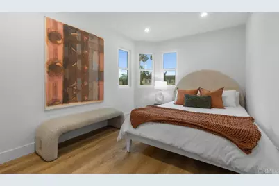 976 Sapphire Street, San Diego, CA 92109 - Photo 44