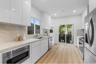 976 Sapphire Street, San Diego, CA 92109 - Photo 22