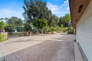 11535 Alps Way, Escondido, CA 92026 - Photo 40