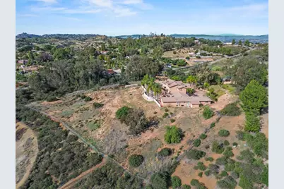 11535 Alps Way, Escondido, CA 92026 - Photo 32