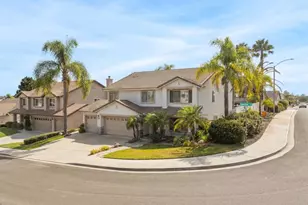 474 Lexington Cir, Oceanside, CA 92057 - Photo 2