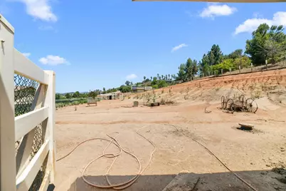 1060 Evergreen Lane, Vista, CA 92084 - Photo 34