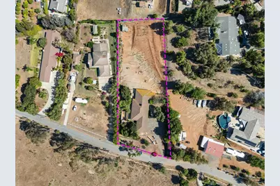 1060 Evergreen Lane, Vista, CA 92084 - Photo 38