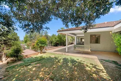 1060 Evergreen Lane, Vista, CA 92084 - Photo 30