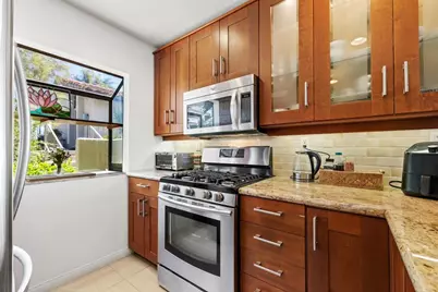 136 S Jayton Lane, Encinitas, CA 92024 - Photo 8