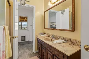 2721 Surrey Ln, Escondido, CA 92029 - Photo 16