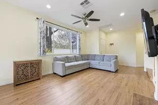 11869 Spruce Run Dr, San Diego, CA 92131 - Photo 14