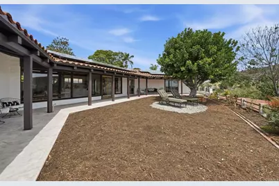 1765 Robinhood Road, Vista, CA 92084 - Photo 32