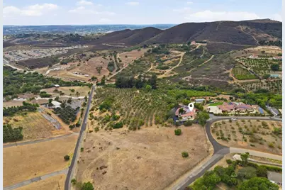 1765 Robinhood Road, Vista, CA 92084 - Photo 58