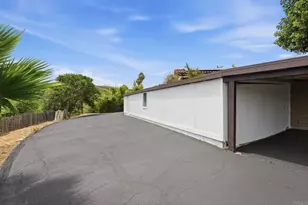 1765 Robinhood Rd, Vista, CA 92084 - Photo 34