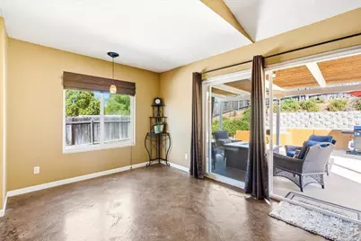 329 Calle Adela, San Marcos, CA 92069 - Photo 8